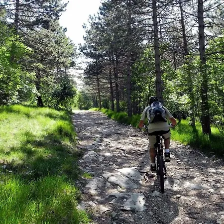 Vandrarhem Del Parco Di Monte Cucco Costacciaro