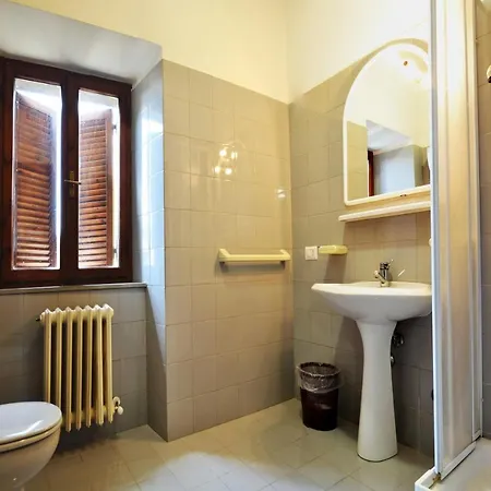 Del Parco Di Monte Cucco بيت شباب *