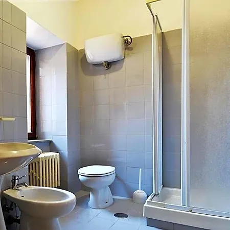 Del Parco Di Monte Cucco Hostal
