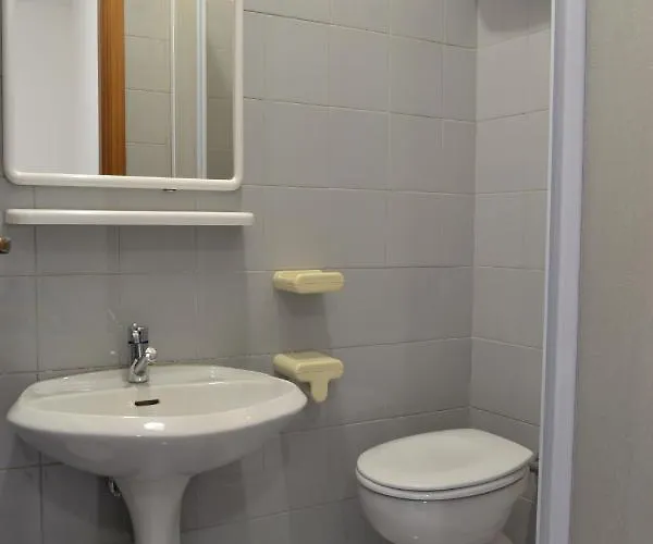 Del Parco Di Monte Cucco Hostel *